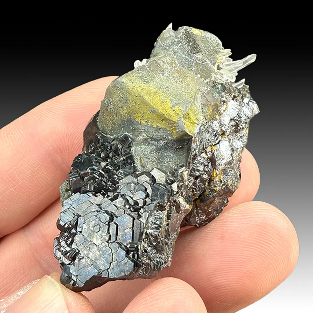 Chalcopyrite with Sphalerite, Quartz image