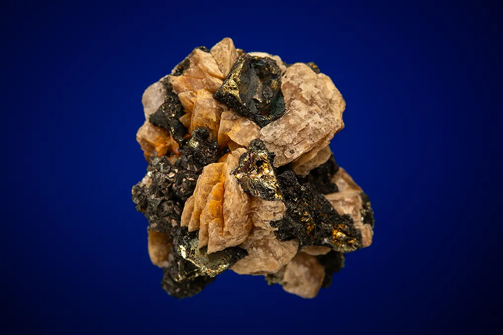 Chalcopyrite with Tennantite and Siderite image