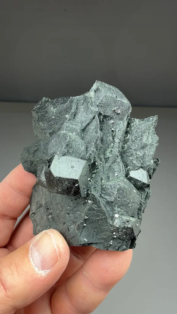 Chamosite after Almandine - image 2