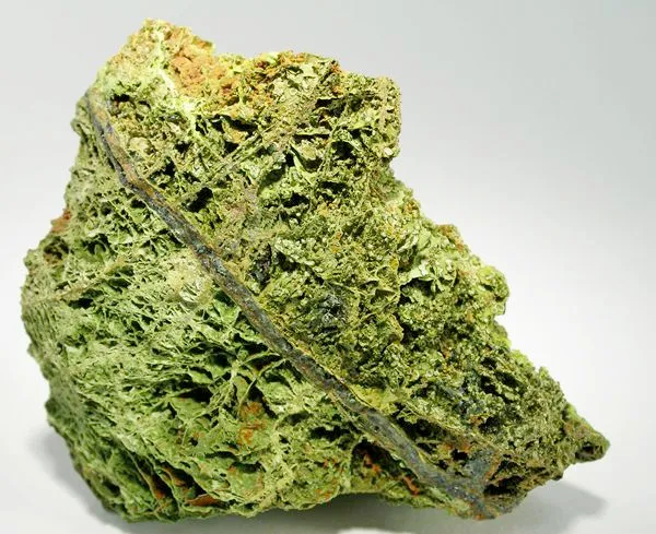 Chenevixite, Olivenite - image 1