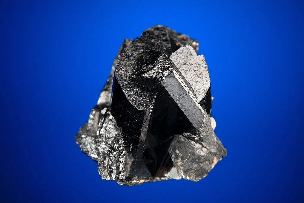 Chevkinite-(Ce) - image 4