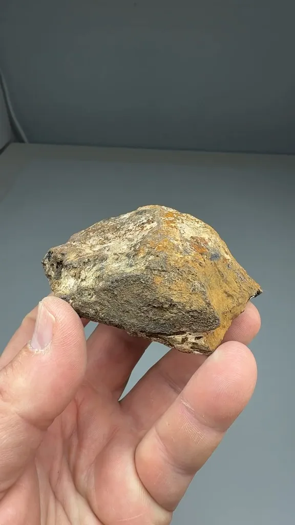 Chevkinite-Ce - image 2