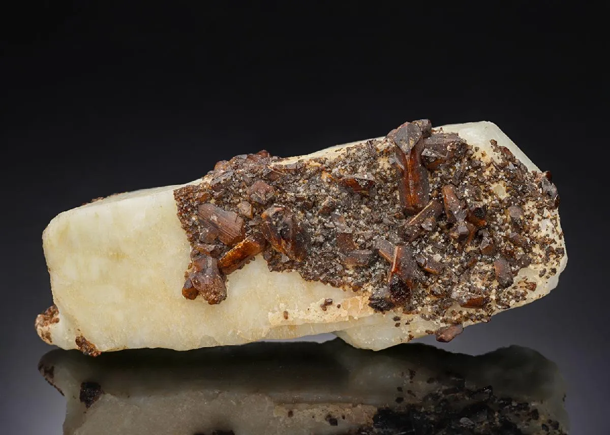 Childrenite on Orthoclase - image 1