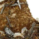 Childrenite on Quartz - image 2
