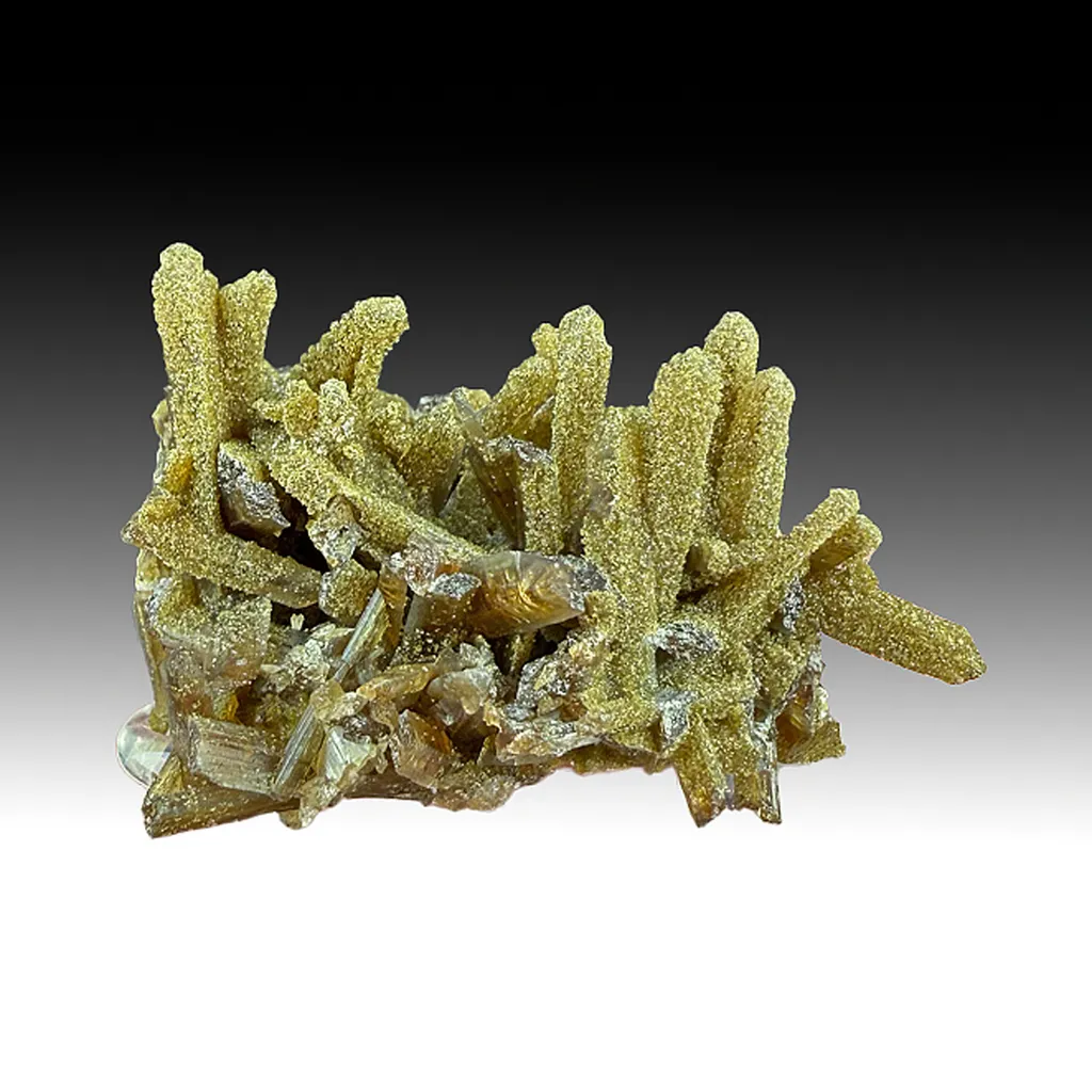 Childrenite with Roscherite image