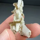 Childrenite with Roscherite - image 2