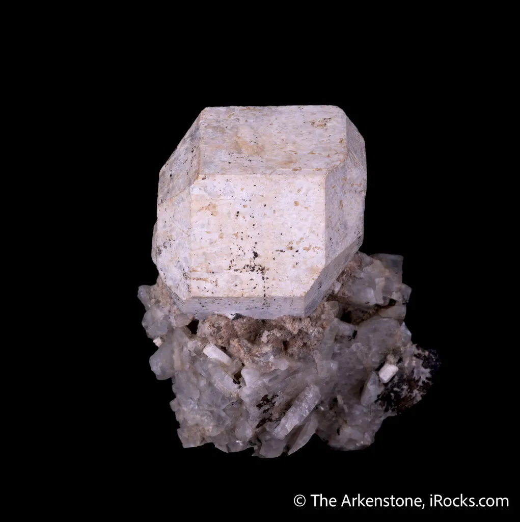 Chlorapatite on Magnesite image