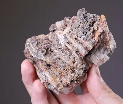 Chlorargyrite with Acanthite on Baryte