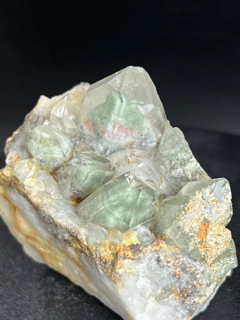 Chlorine Quartz specimen - image 5