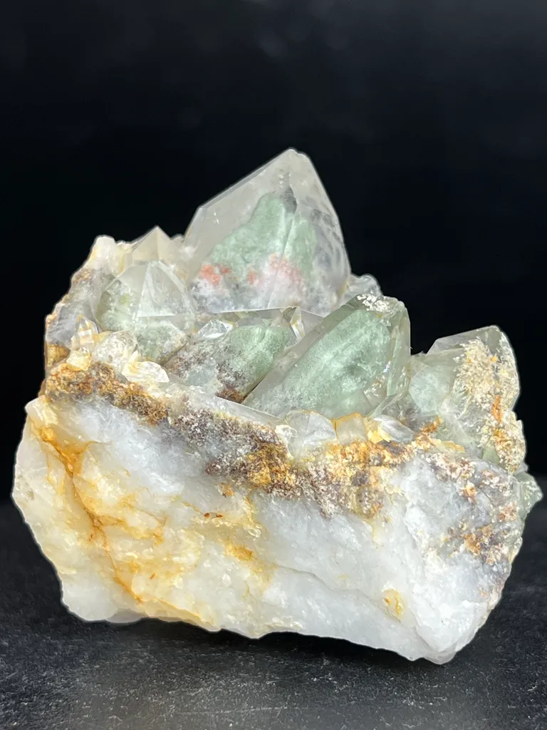 Chlorine Quartz specimen - image 2
