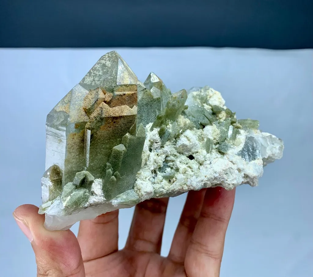 Chlorite Quartz from Pakistan - image 5