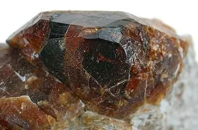 Chondrodite - image 2