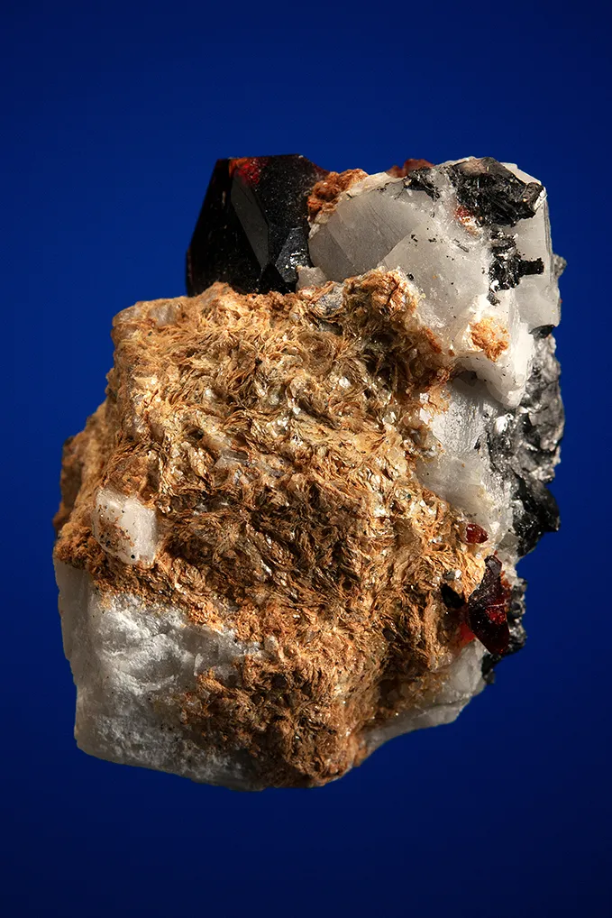 Chondrodite - image 3
