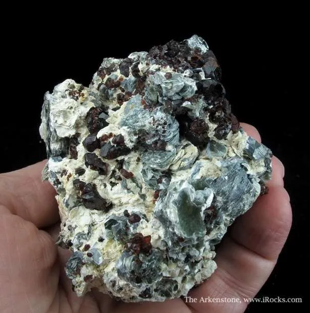 Chondrodite and Clinochlore - image 5