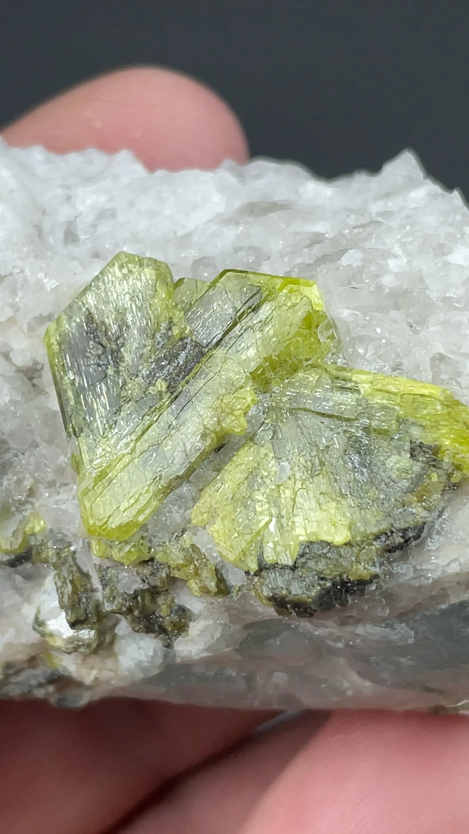 Chrysoberyl - image 2
