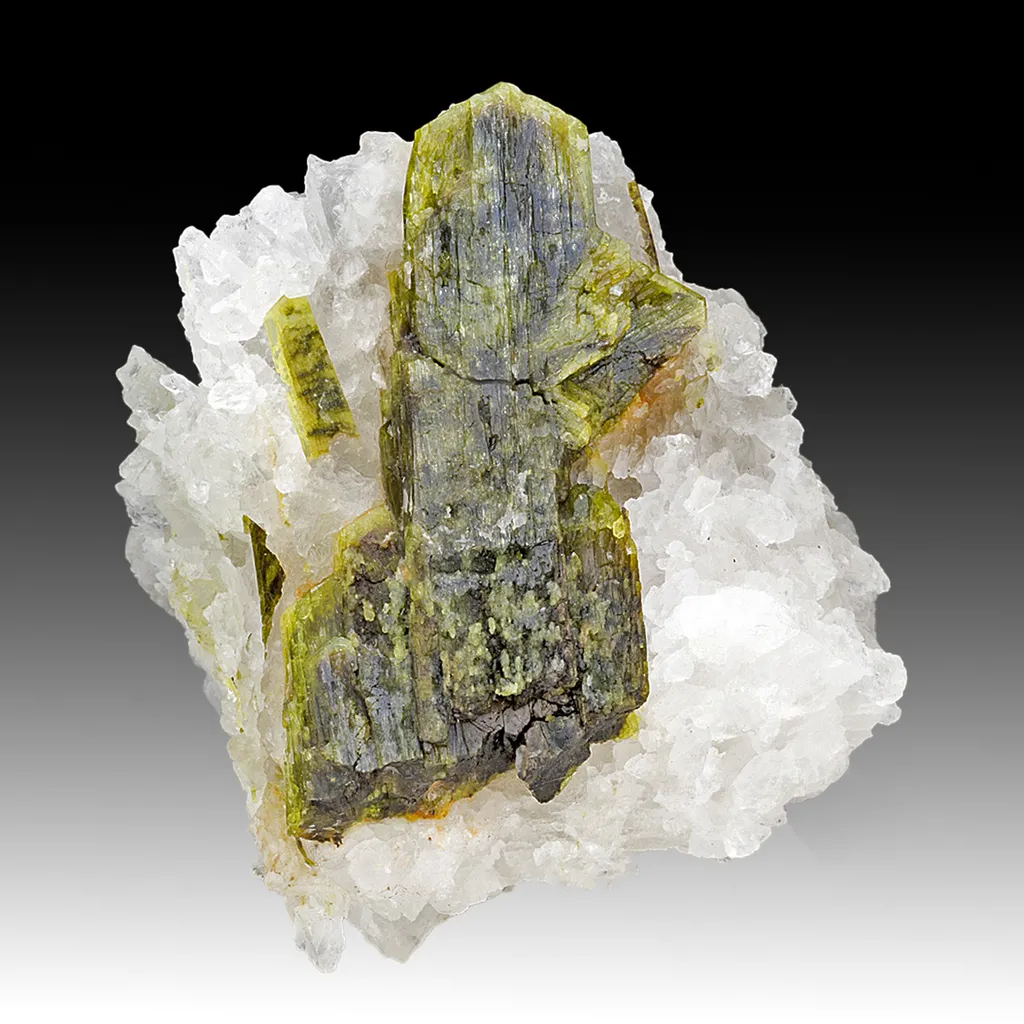 Chrysoberyl image