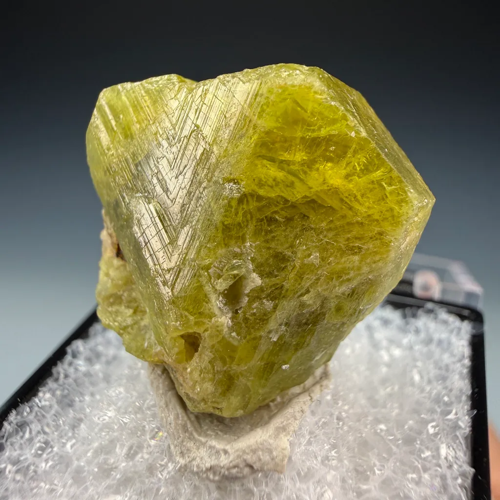 Chrysoberyl - image 2