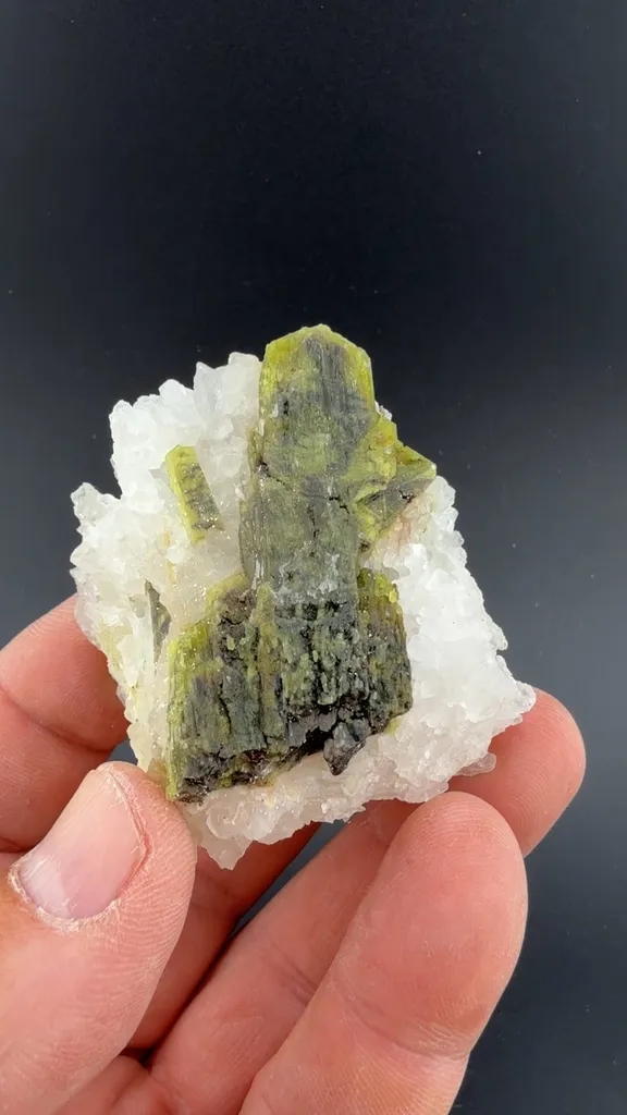 Chrysoberyl - image 2