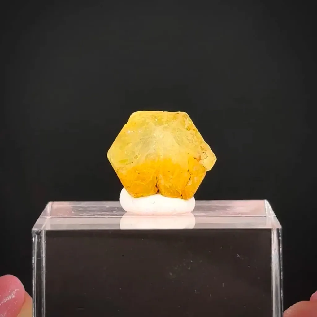 Chrysoberyl image