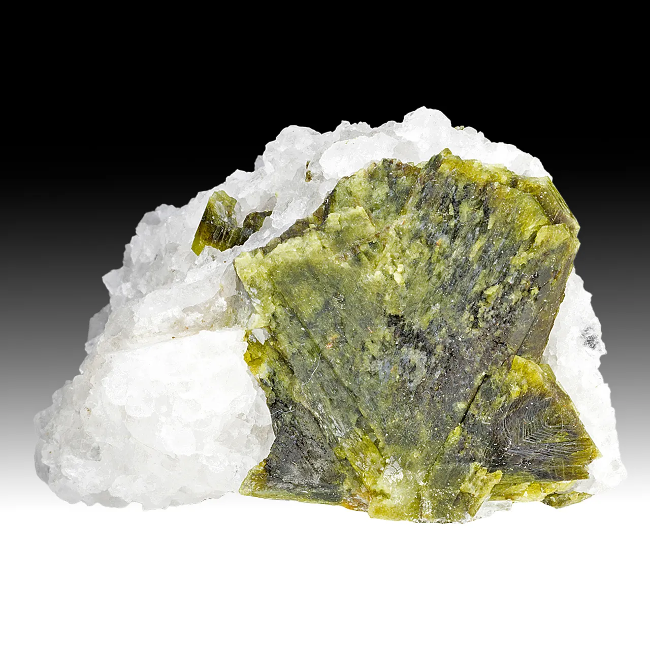 Chrysoberyl - image 1