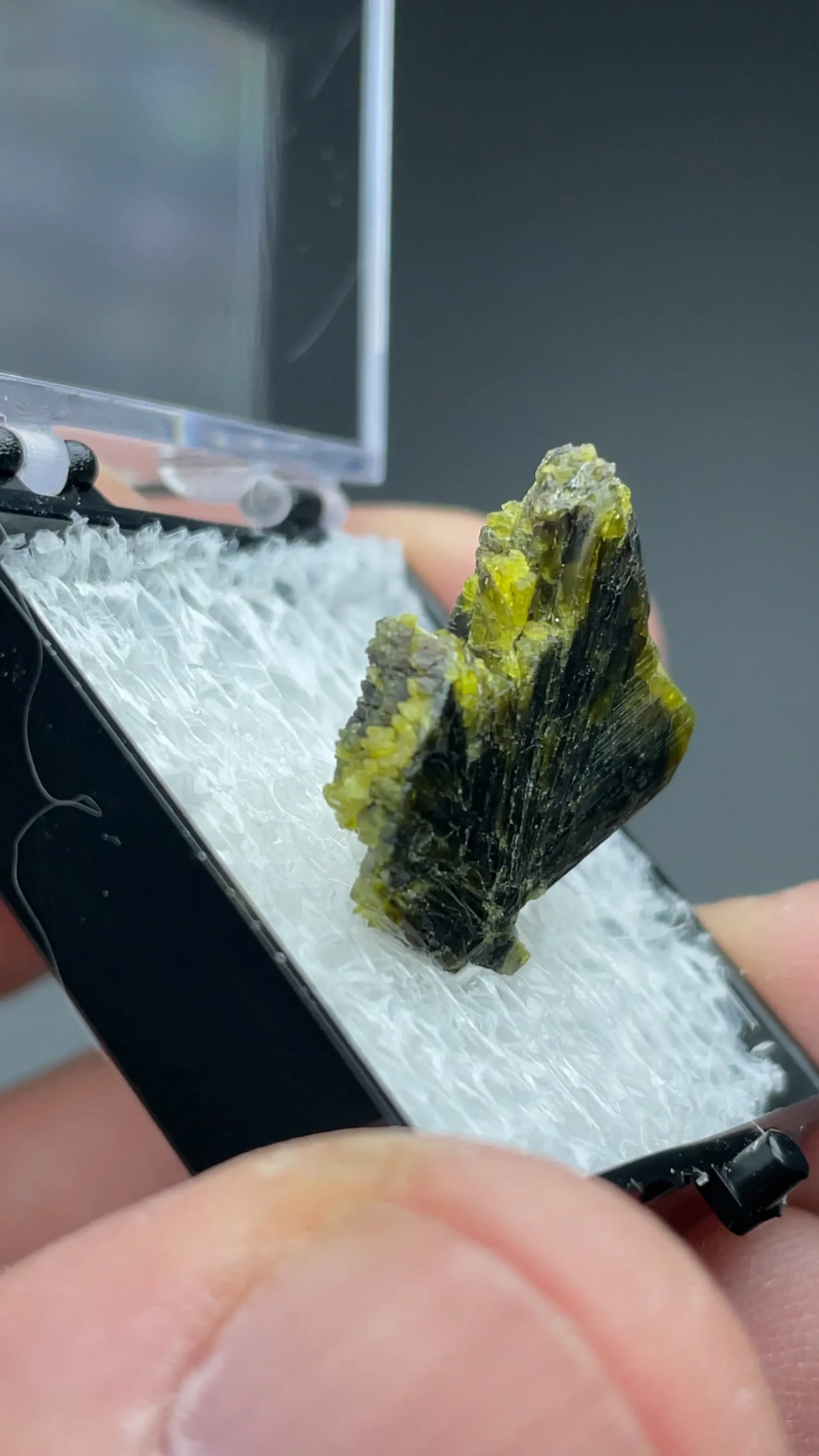 Chrysoberyl - image 2