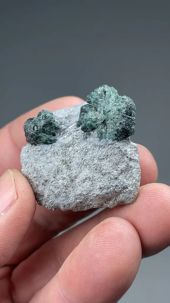 Chrysoberyl - image 2