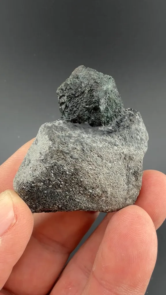 Chrysoberyl - image 2
