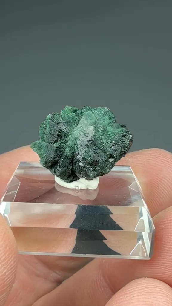 Chrysoberyl - image 2