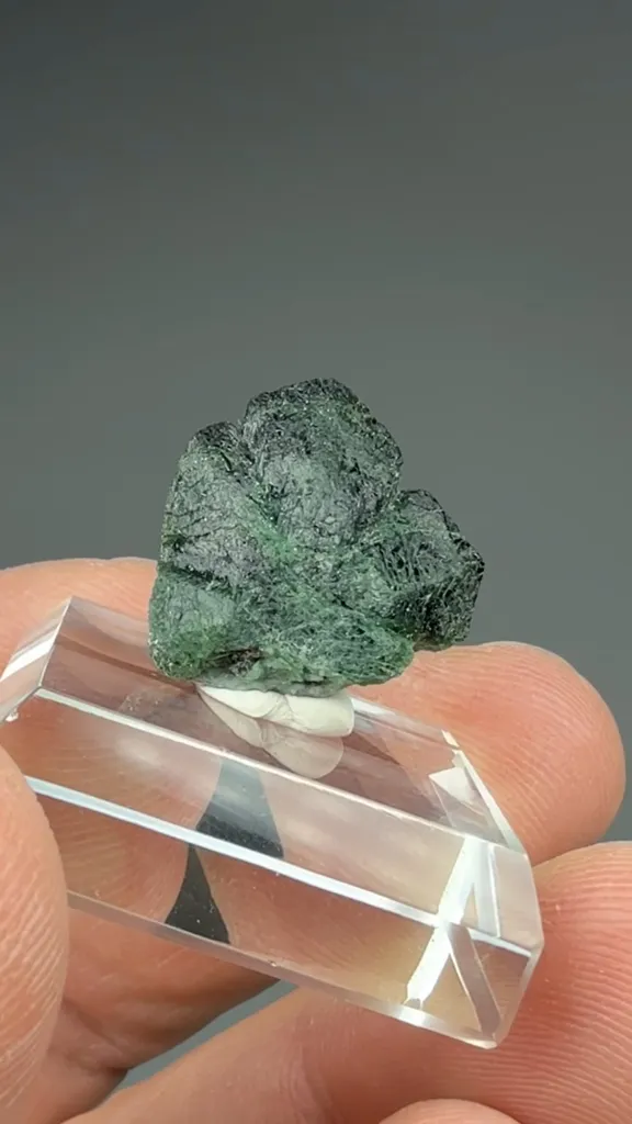Chrysoberyl - image 2
