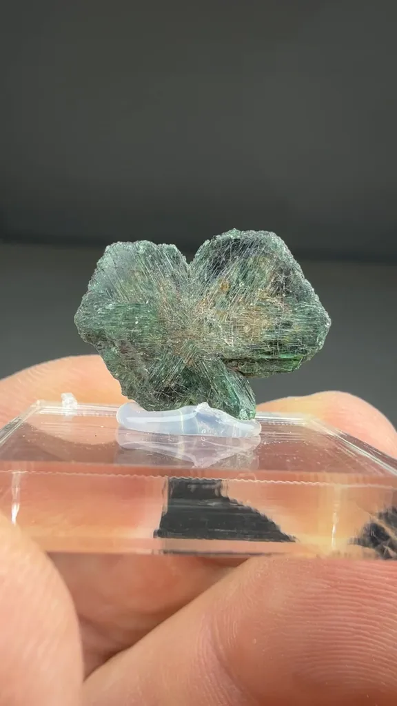 Chrysoberyl - image 2