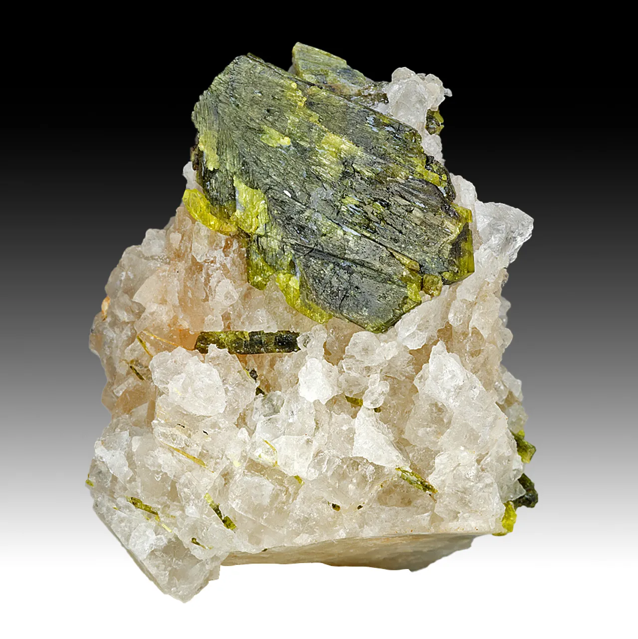 Chrysoberyl - image 1