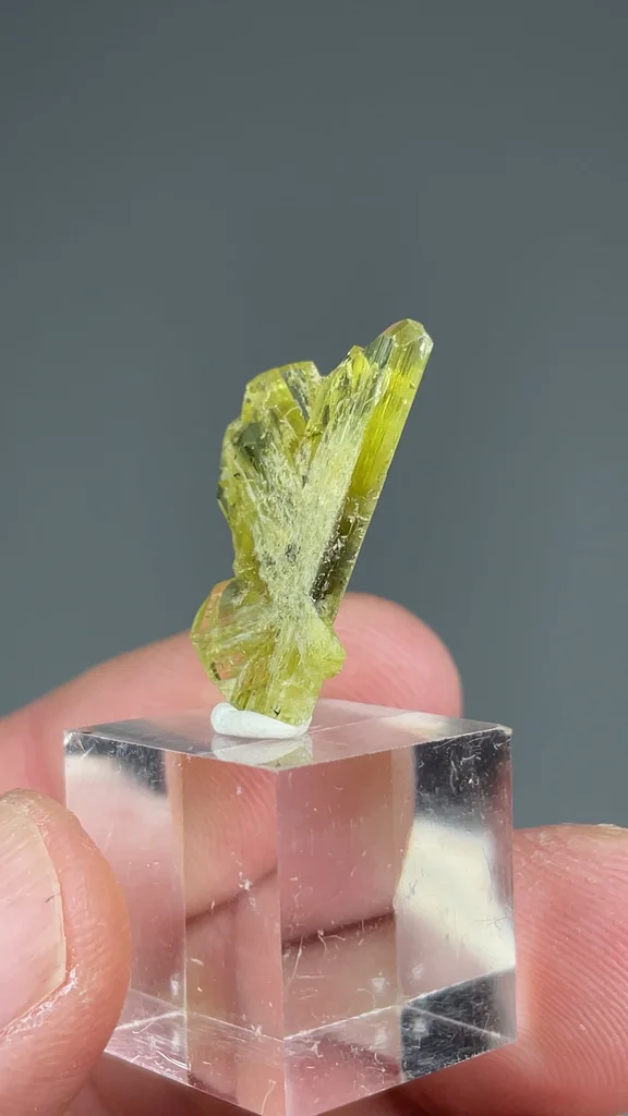 Chrysoberyl from Lake Alaotra, Alaotra-Mangoro, Madagascar - image 2