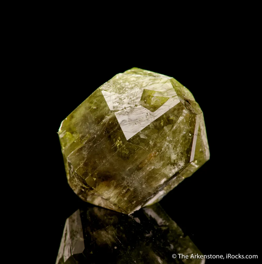 Chrysoberyl (twin) image