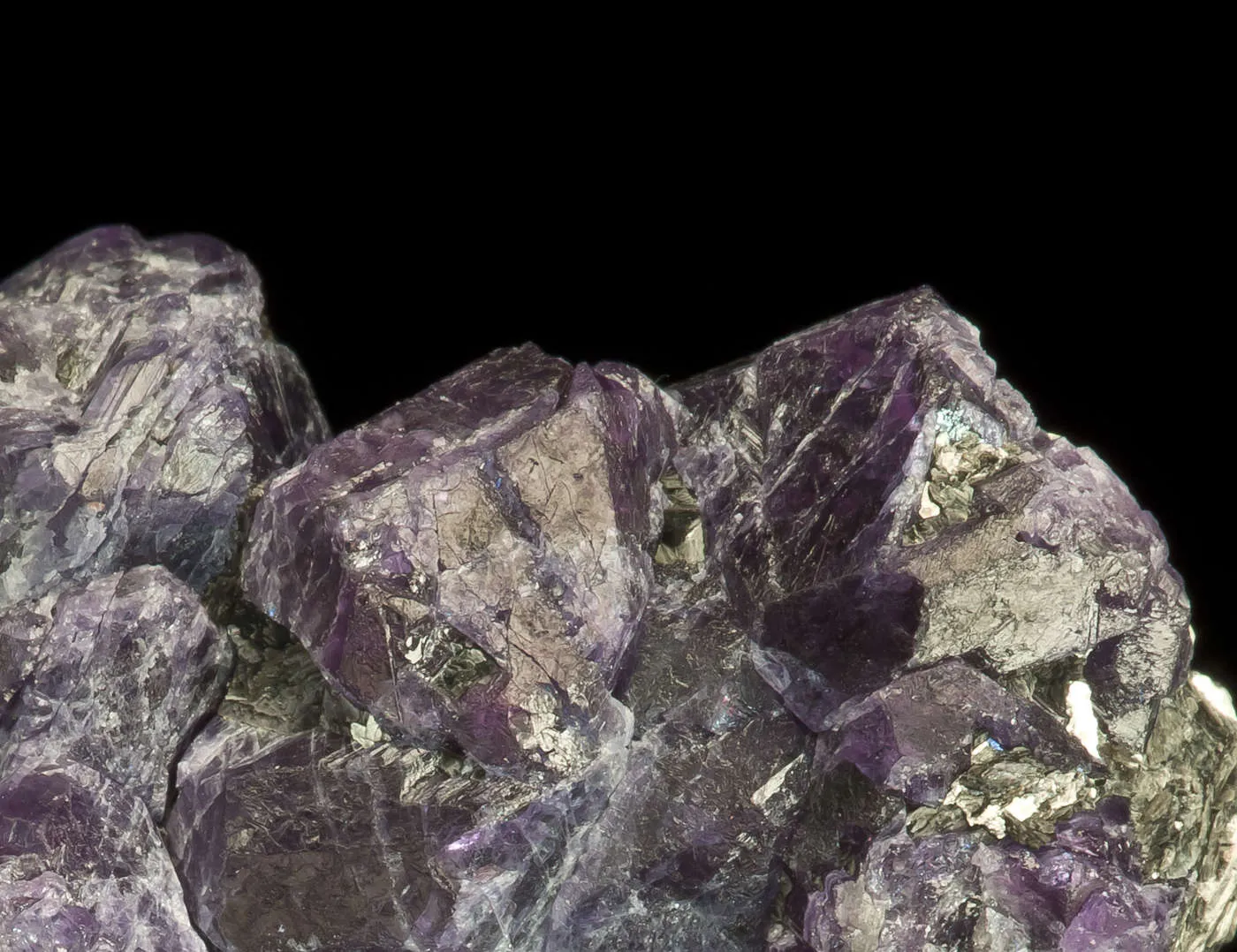 Chrysoberyl Var. Alexandrite - image 4