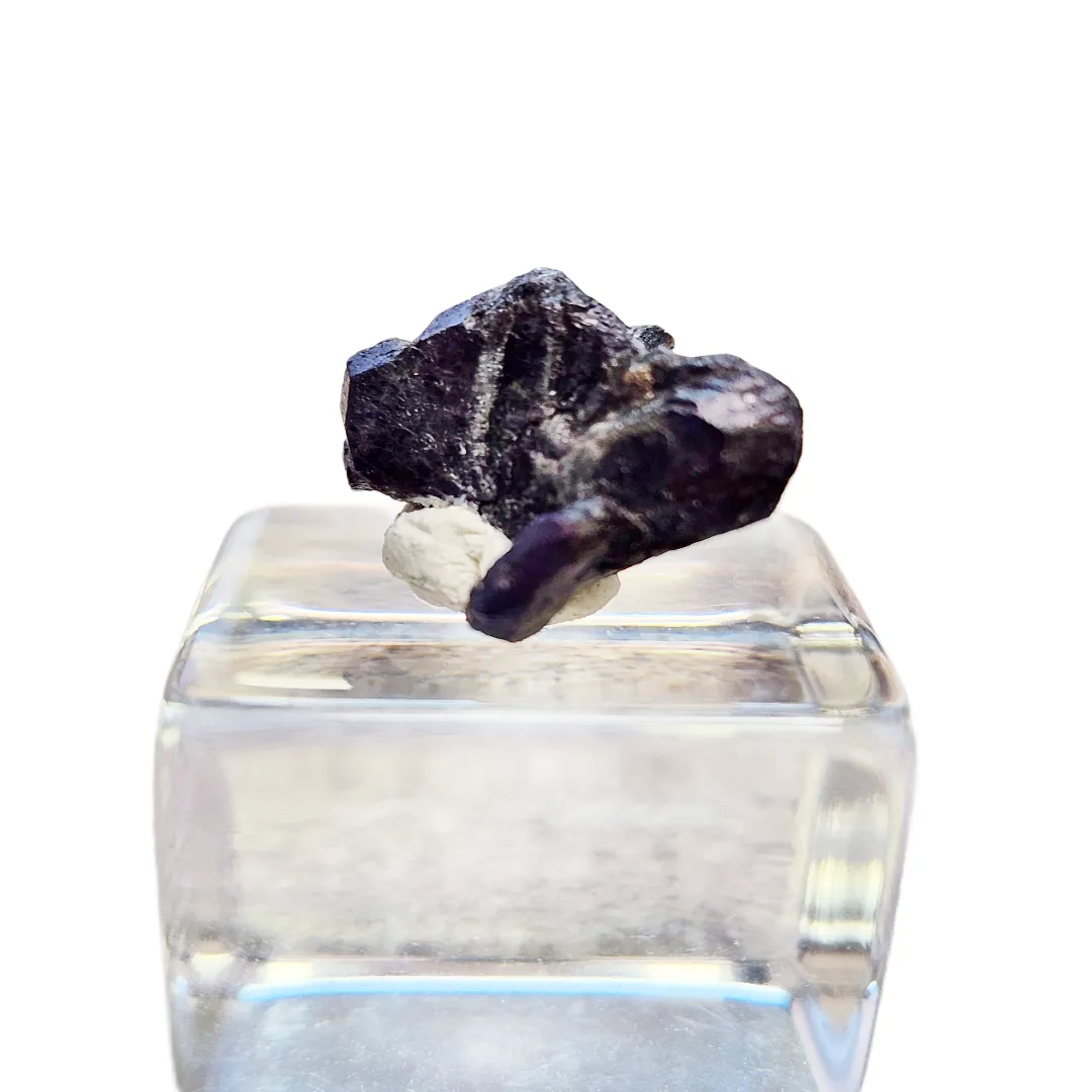 Chrysoberyl Var Alexandrite - image 3