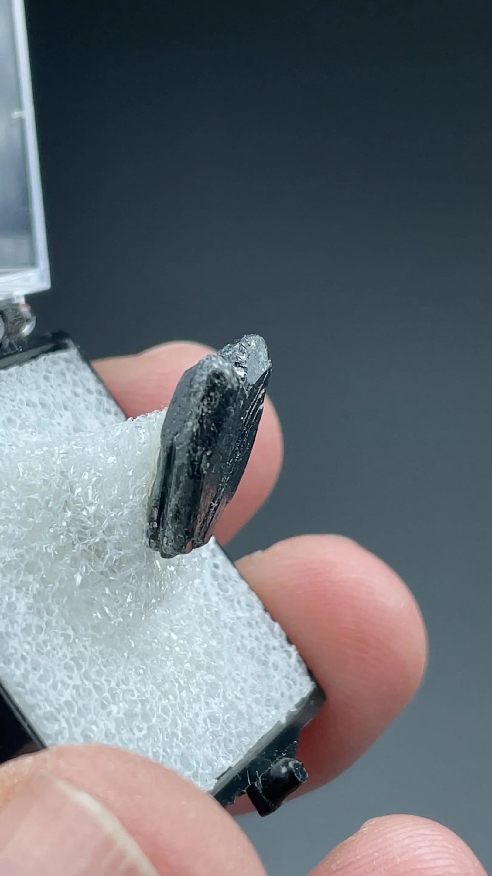 Chrysoberyl var Alexandrite - image 2