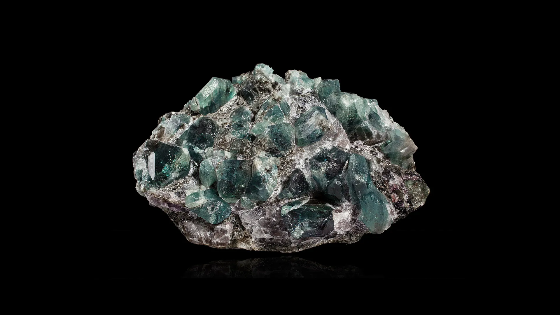 Chrysoberyl (var. Alexandrite) - image 1