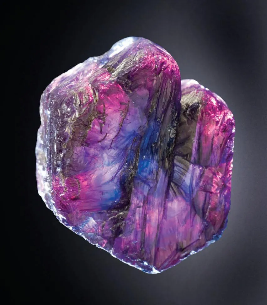 Chrysoberyl (var. Alexandrite) image