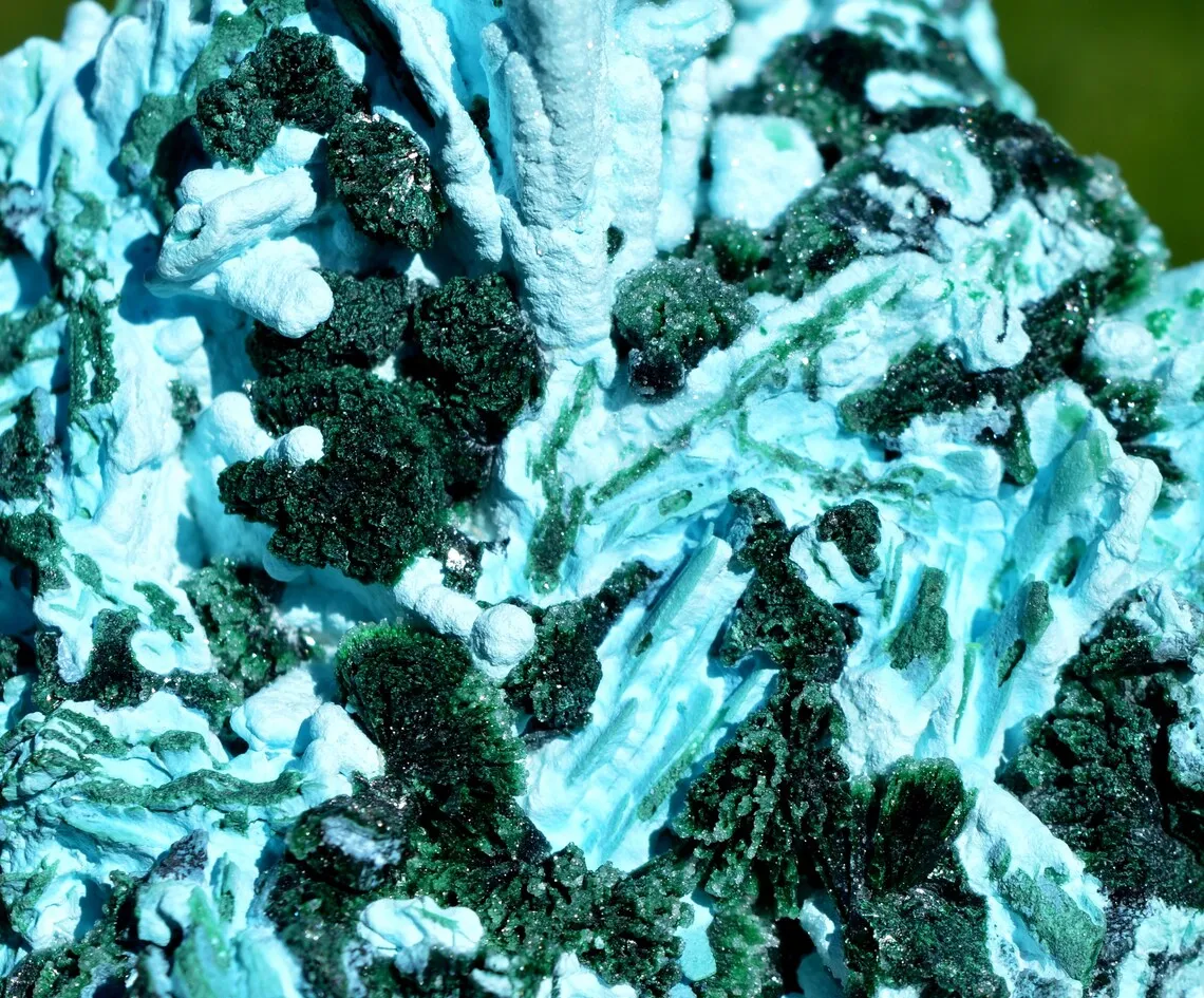 Chrysocolla after Malachite after Anhydrite & quartz - 242 grams - Tenke-Fungurume area, DR Congo - image 6