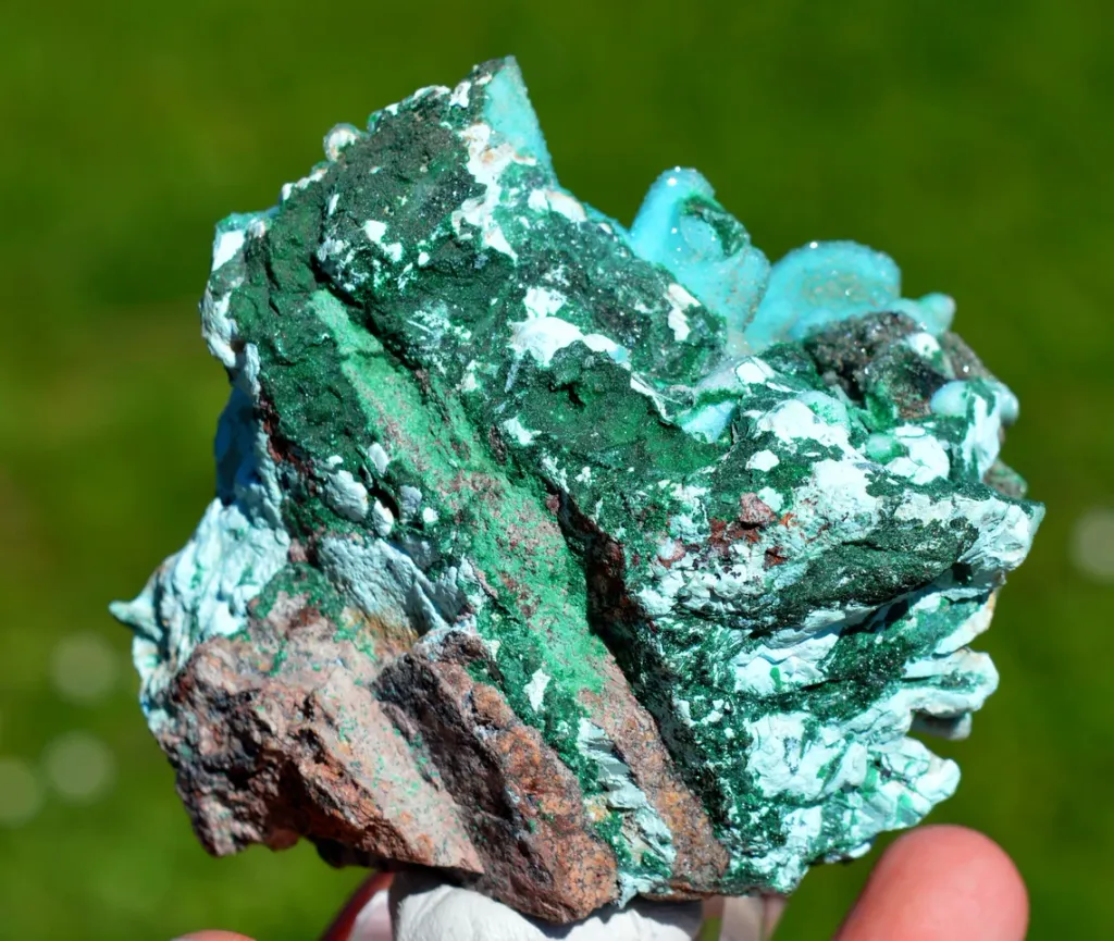 Chrysocolla after Malachite after Anhydrite & quartz - 270 grams - Tenke-Fungurume area, DR Congo - image 7