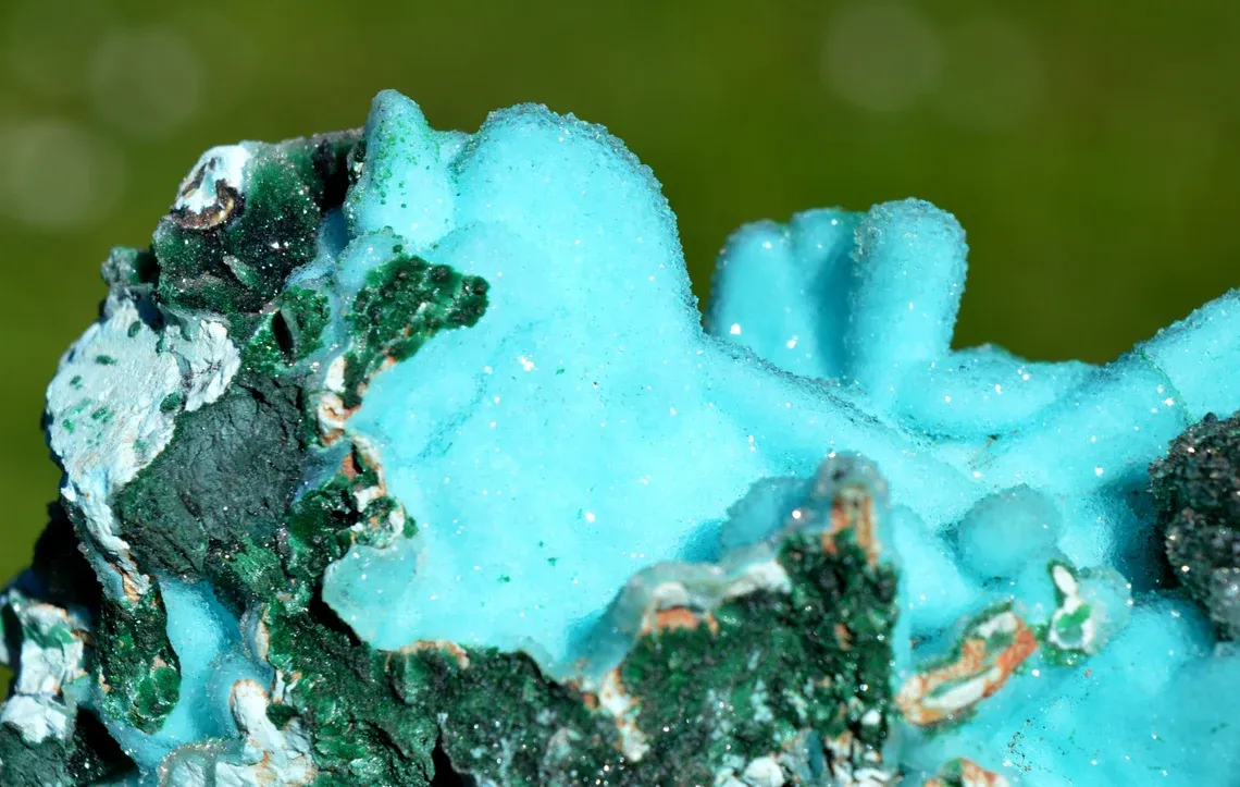 Chrysocolla after Malachite after Anhydrite & quartz - 270 grams - Tenke-Fungurume area, DR Congo - image 4
