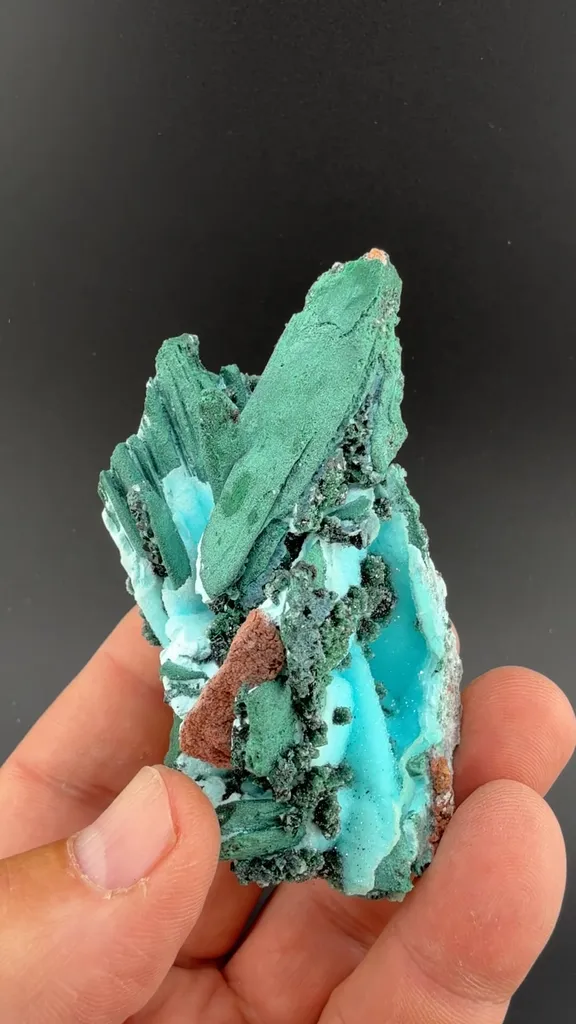 Chrysocolla pseudomorph with Malachite, Quartz - image 2