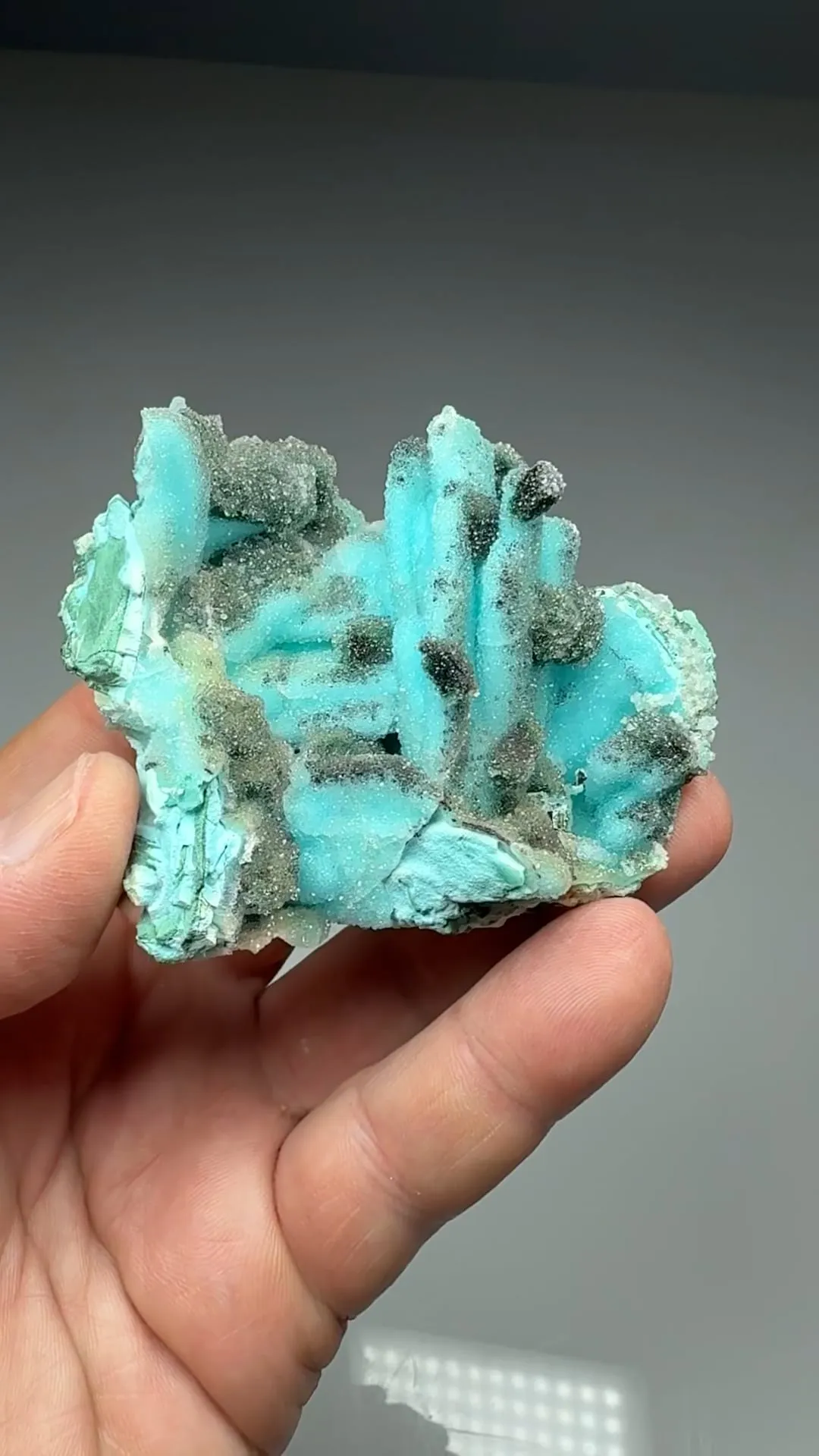 Chrysocolla pseudomorph with Malachite, Quartz - image 2