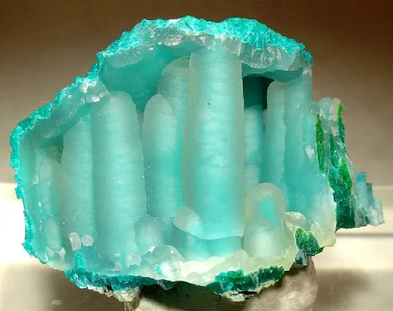 Chrysocolla, Quartz (Var: Chalcedony) image