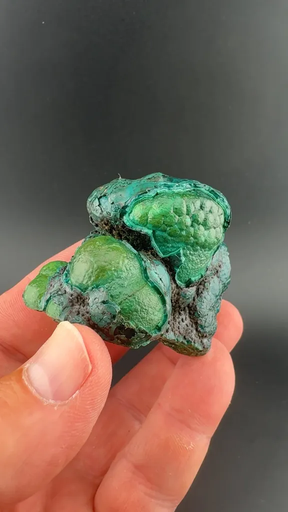 Chrysocolla with Malachite, Heterogenite image