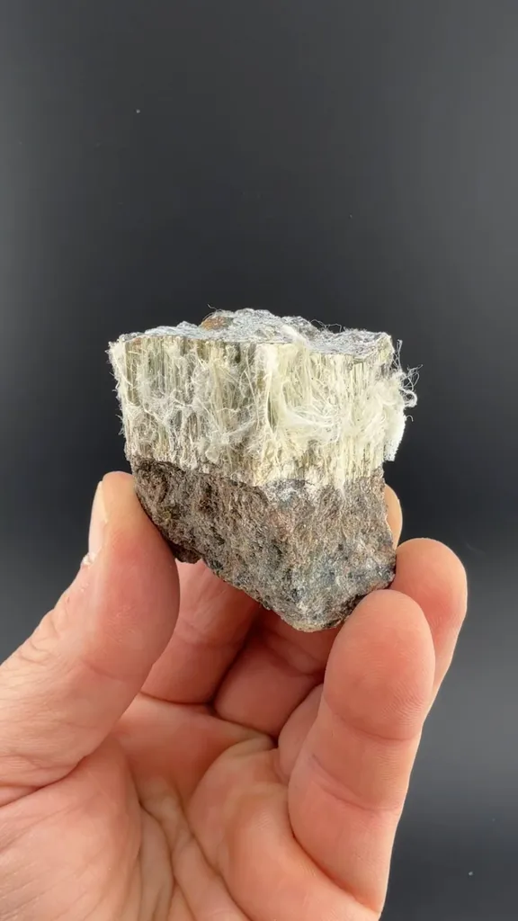 Chrysotile image