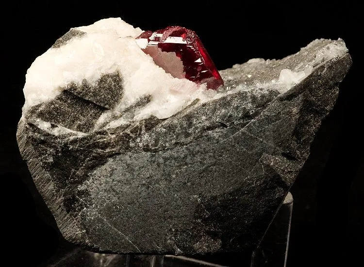 Cinnabar, Dolomite image