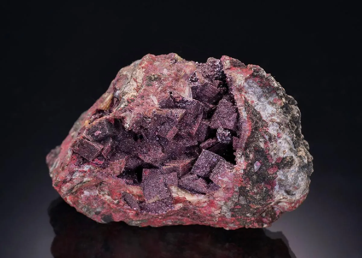 Cinnabar on Calcite - image 1