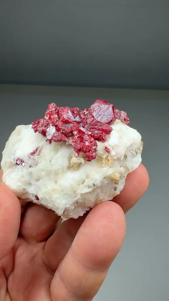 Cinnabar with Quartz (O-0027) image