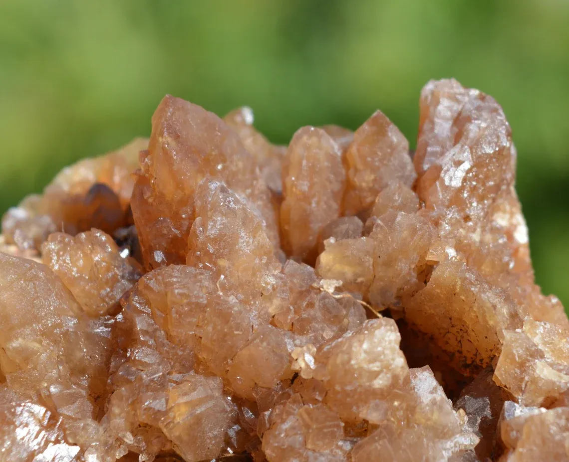 Citrine 195 grams - Bakrit, Ifrane Province, Fez-Meknes Region, Morocco - image 2
